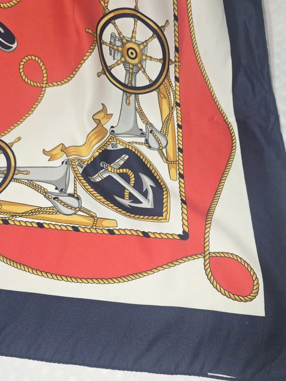 VINTAGE NAUTICAL MULTI-COLORED LADIES SCARF SQUARE SHIPS WHEEL ROBE ANCHOR